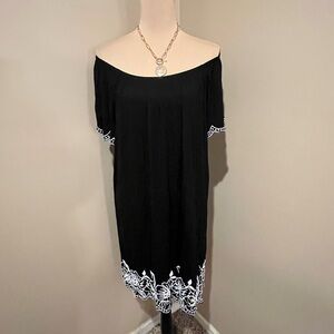 ECLA Black with White accents  Vacation Off-Shoulder, scallop hem Mini Dress, 1X